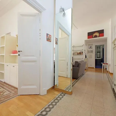 Bruno Buozzi By Halldis Apartamento